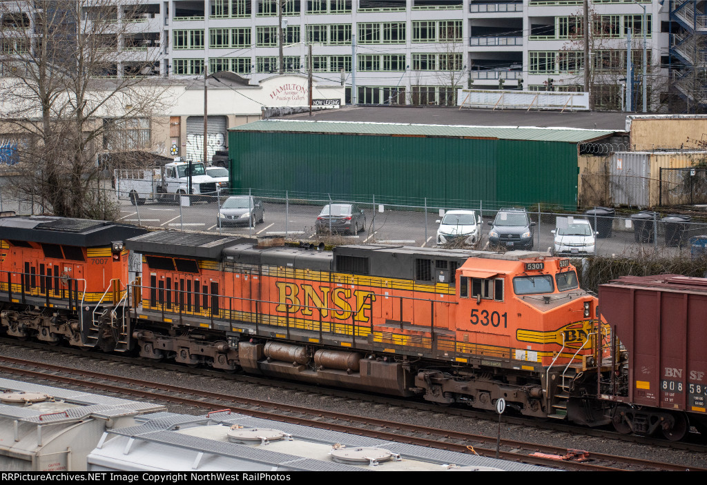 BNSF 5301